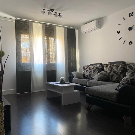 Vut Nohales Home Esterno foto